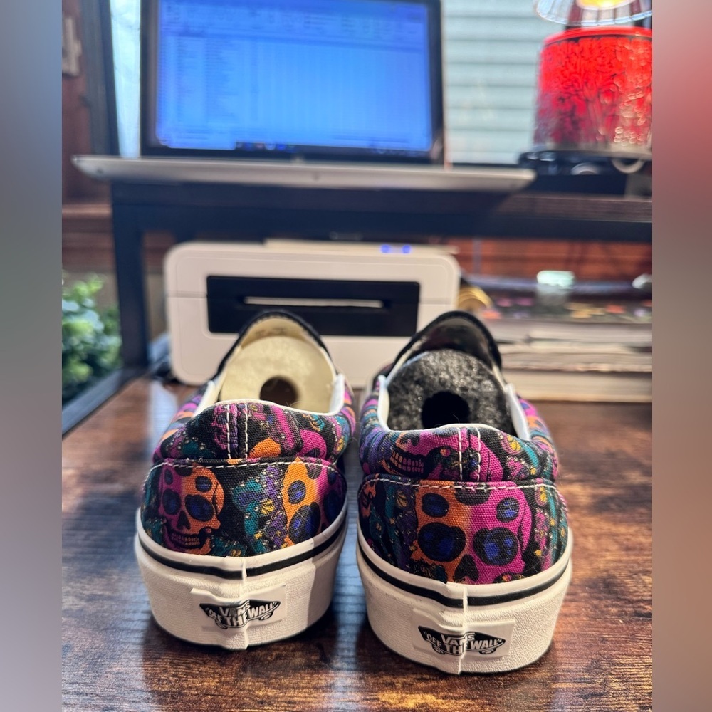 NWOB Vans Classic Slip-On Grateful Dead Style Mushroom Skull Sneakers Size 9.5 - Picture 8 of 10